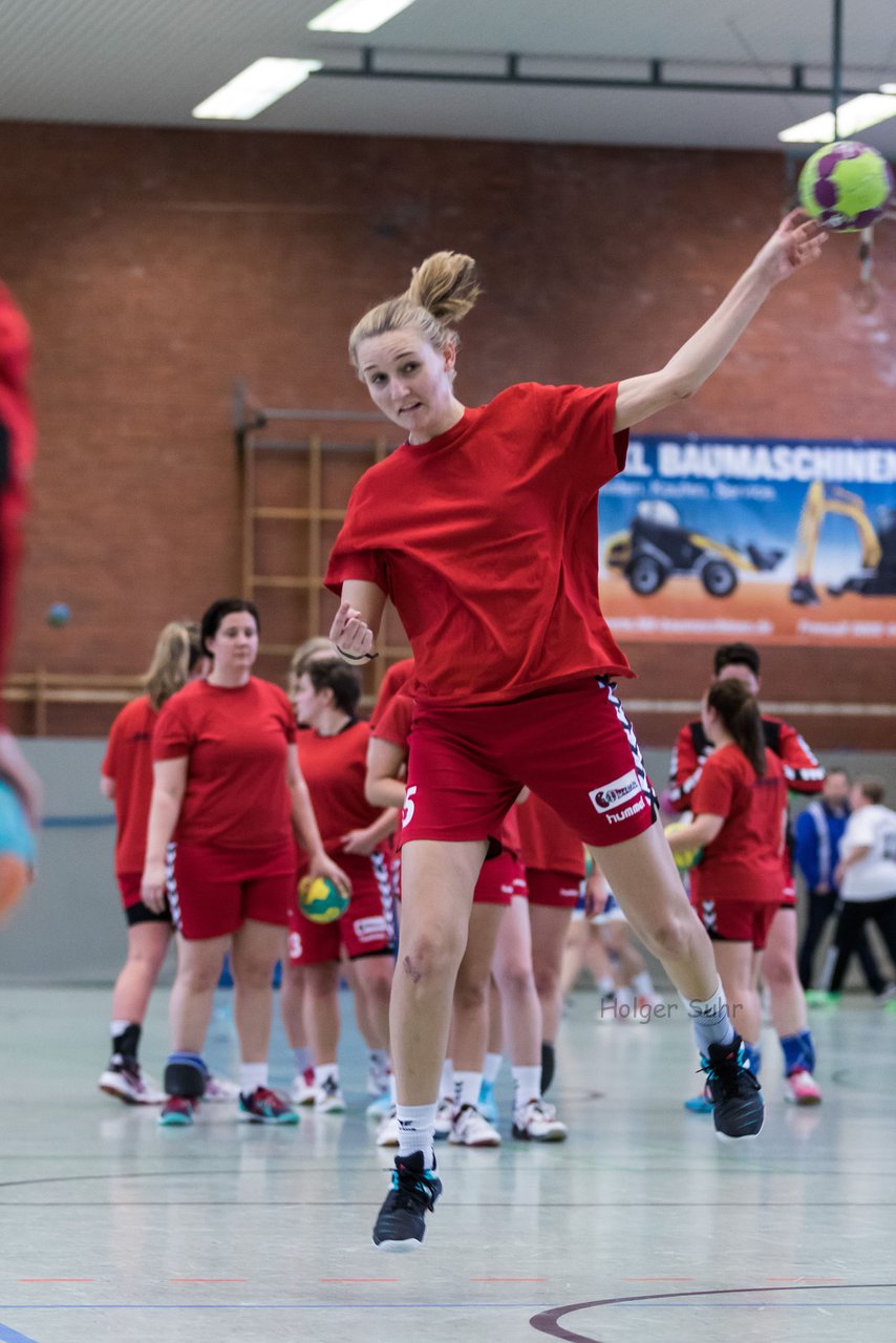 Bild 134 - Frauen Barmstedter TS - Buedelsdorfer TSV : Ergebnis: 26:12